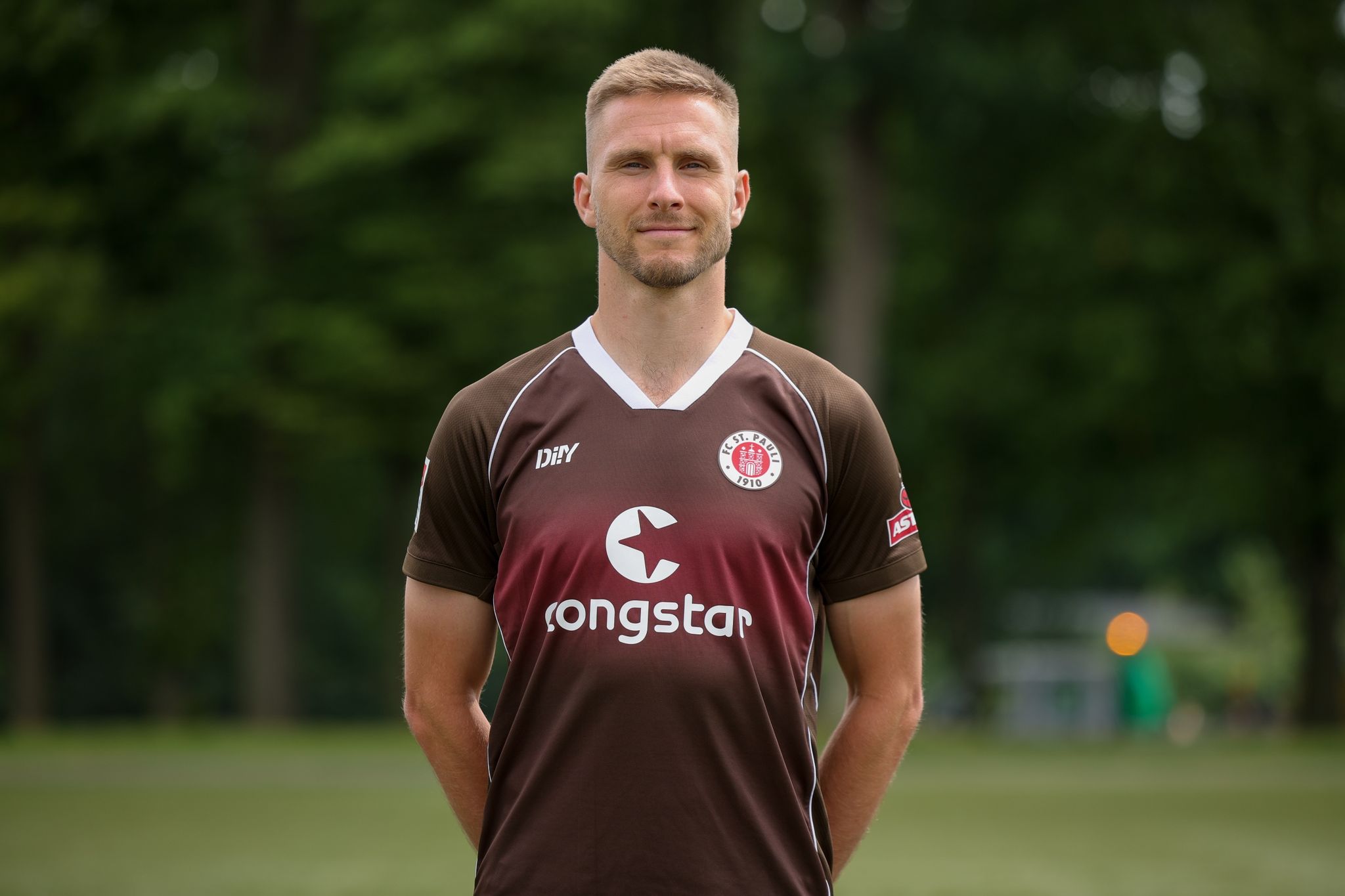 FC St. Pauli: DFB gibt Rot-Sperre für Karol Mets bekannt, Sport