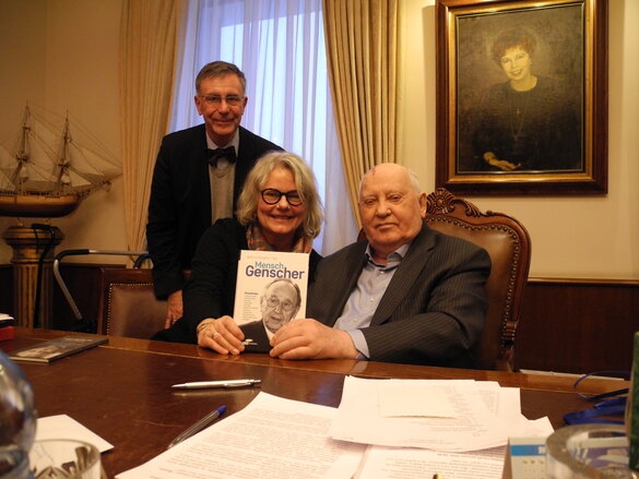 Die Autorin und Gorbatschow